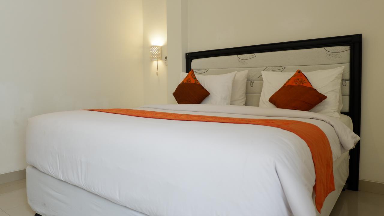 Kubu Anyar Hotel Kuta Lombok Buitenkant foto