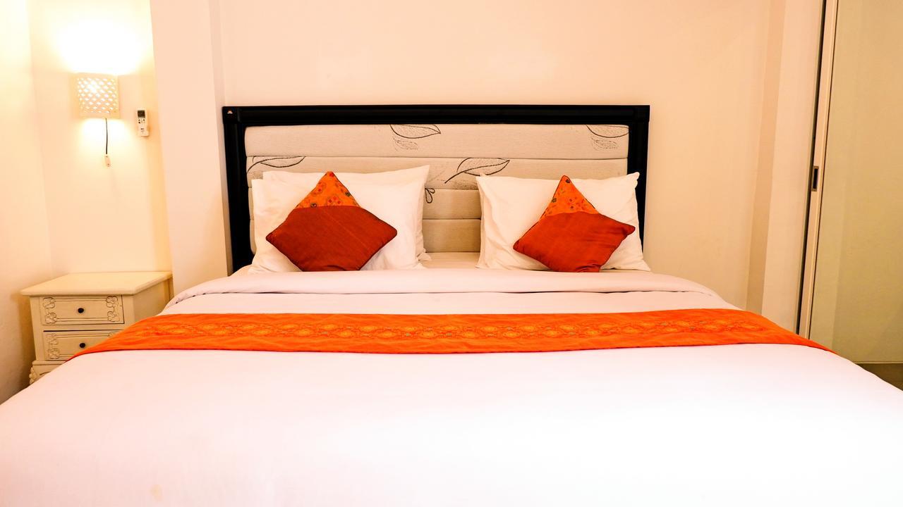 Kubu Anyar Hotel Kuta Lombok Buitenkant foto